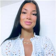 Psicologa/psicoterapeuta impartisce lezioni di psicologia e pedagogia